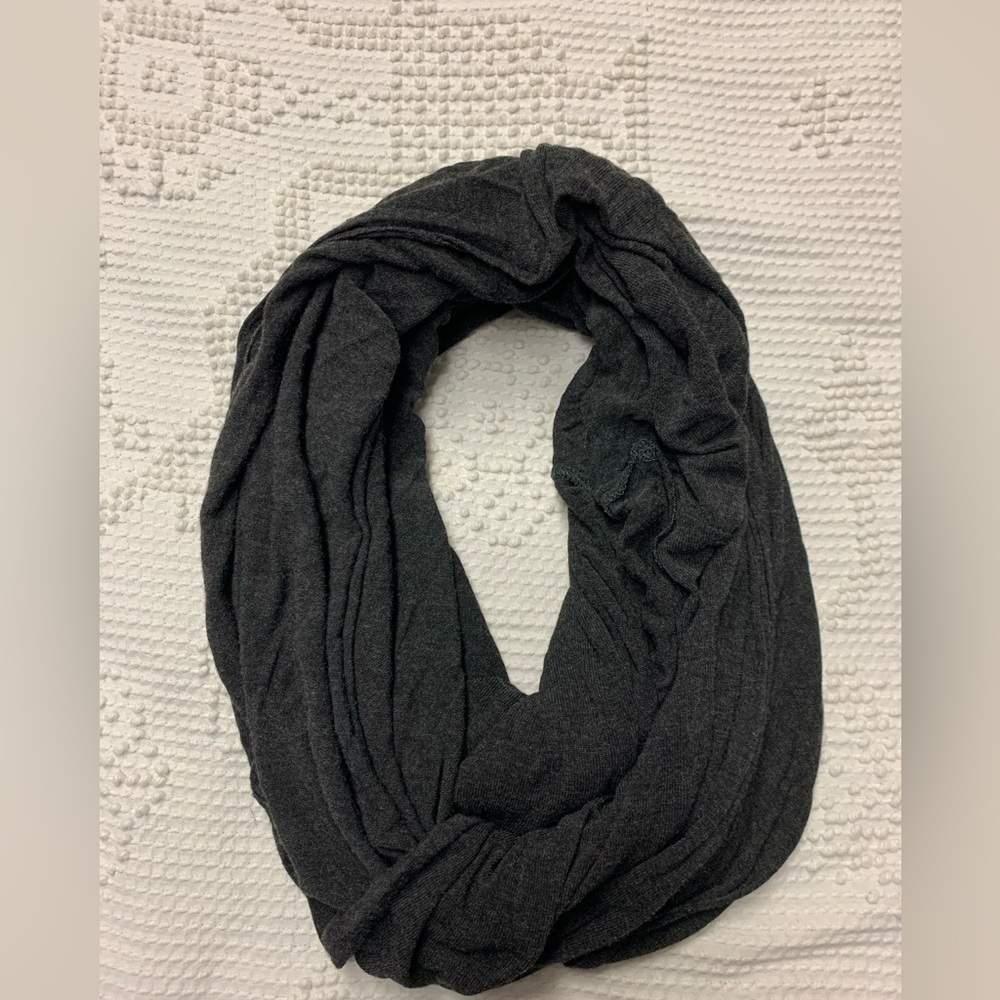 Grey Circle Scarf